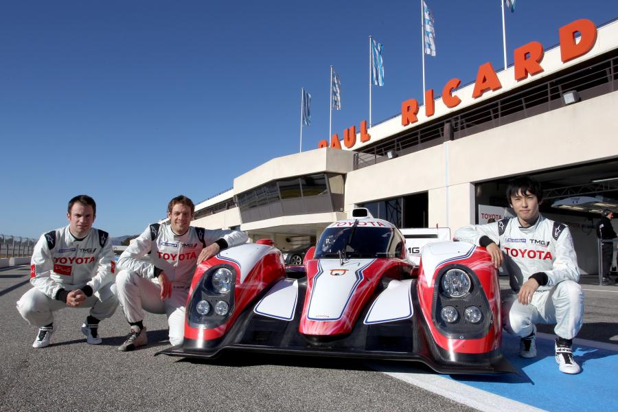  Toyota TS030 Hybrid 2012 года  (фото 21 из 39)